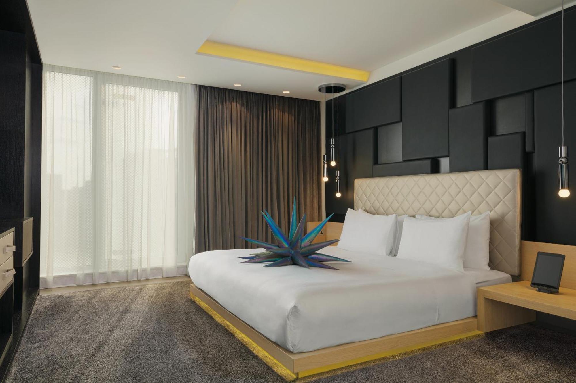 ดับเบิลยู ลอนดอน - เลสเตอร์ สแควร์ Hotel ภายนอก รูปภาพ